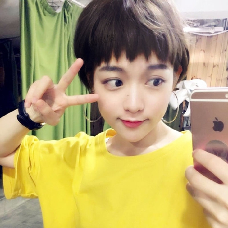 Eyebrow bangs whole wig female short hair dog chewing cool two-dimensional natural realistic fluffy short straight hair handsome bobo